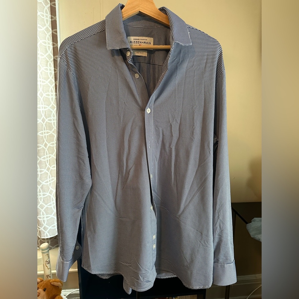 Mizzen + Main spinnaker collected. Long sleeve gingham blue. Large trim fit